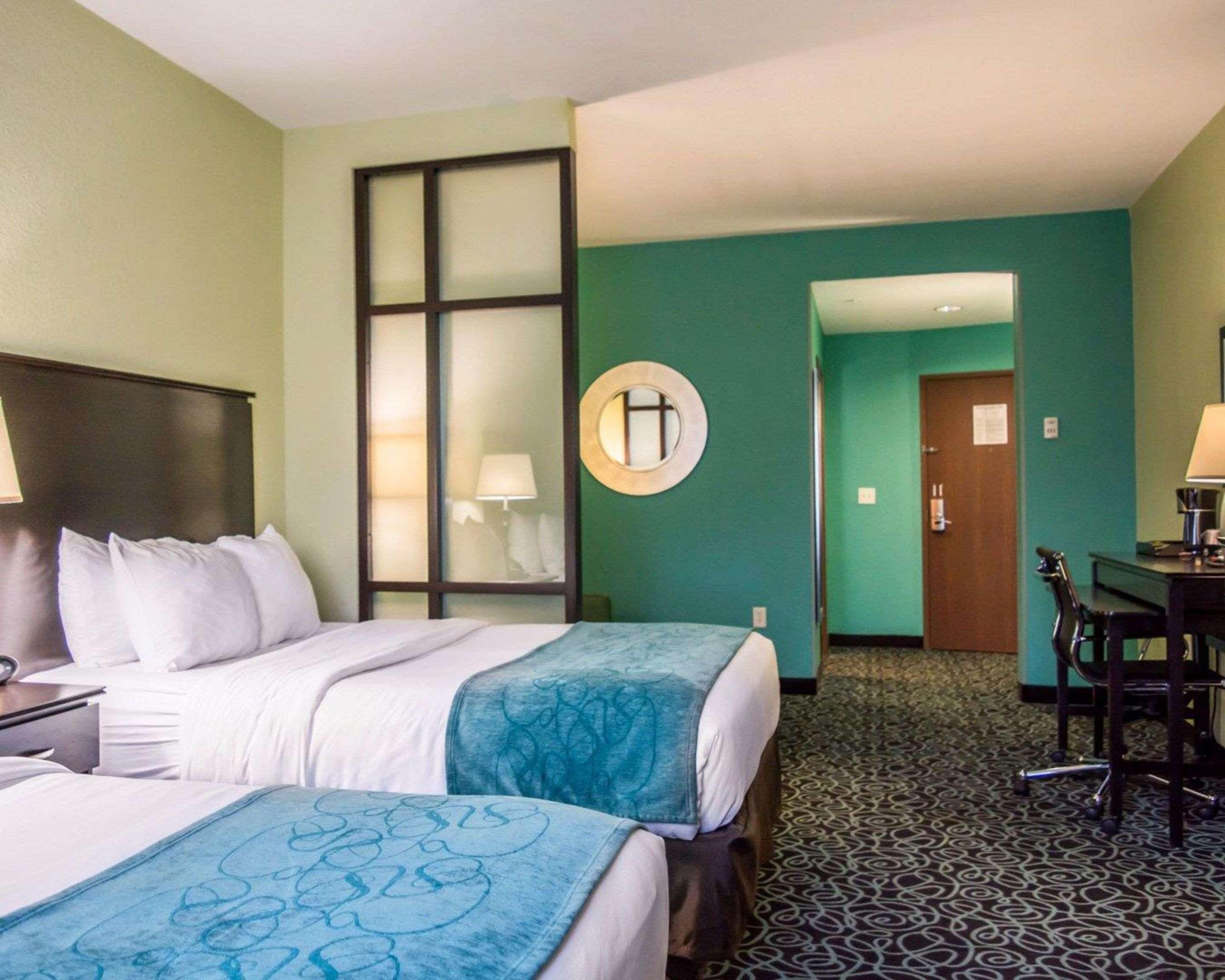Hampton Inn By Hilton Tampa Fairgrounds Casino Exterior photo