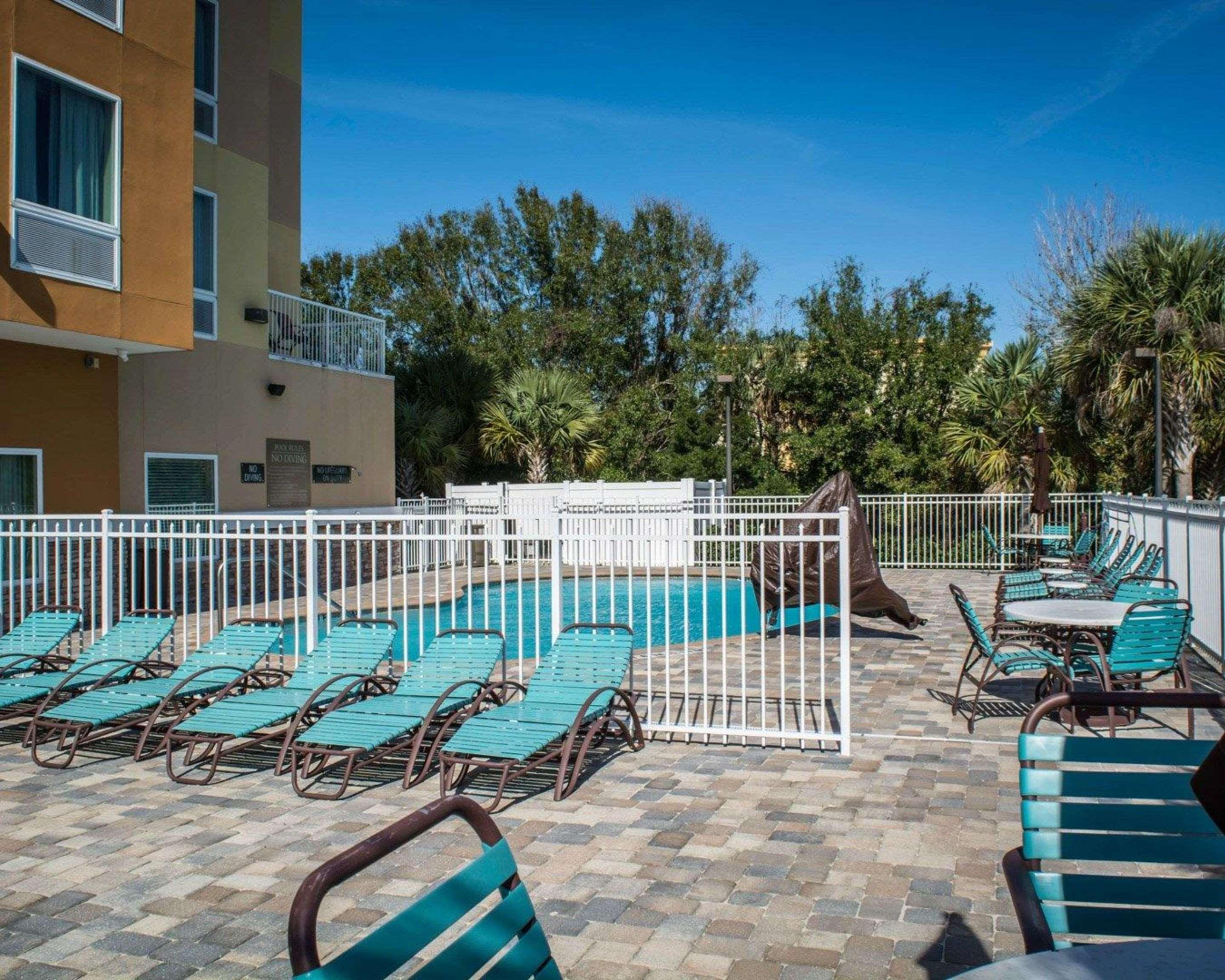 Hampton Inn By Hilton Tampa Fairgrounds Casino Exterior photo