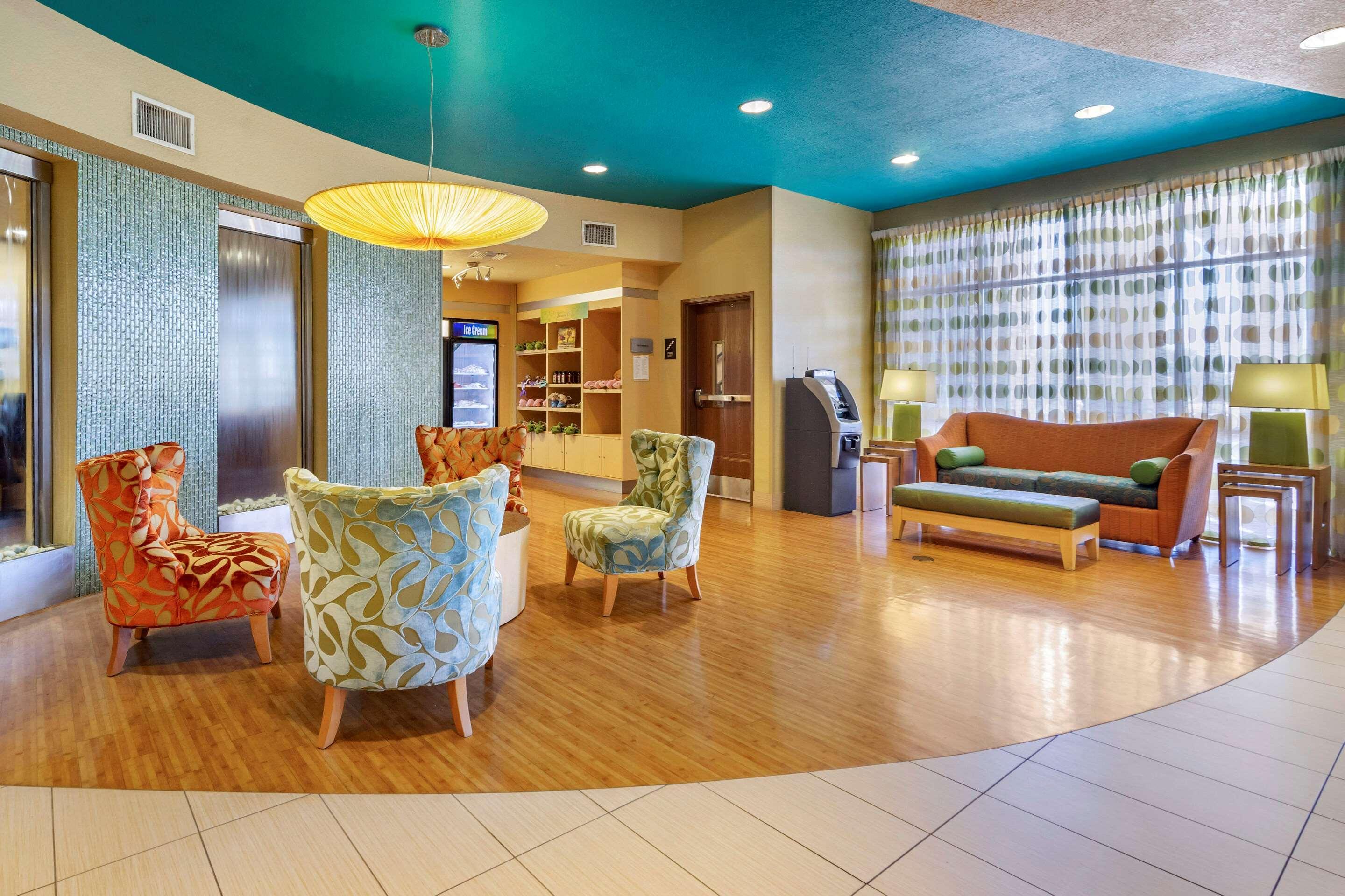 Hampton Inn By Hilton Tampa Fairgrounds Casino Exterior photo